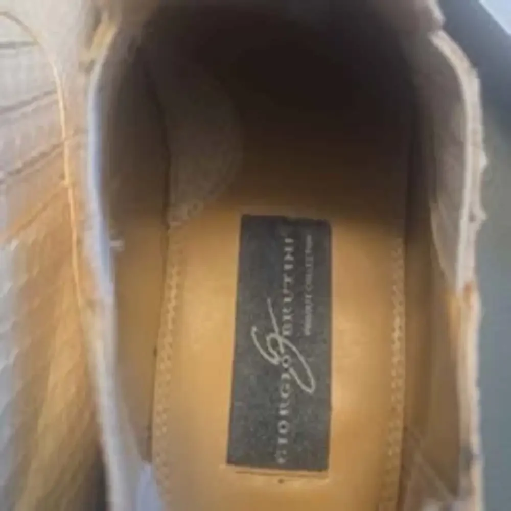 Giorgio Brutini Snake Skin Shoes Cream Mens 8M - Used